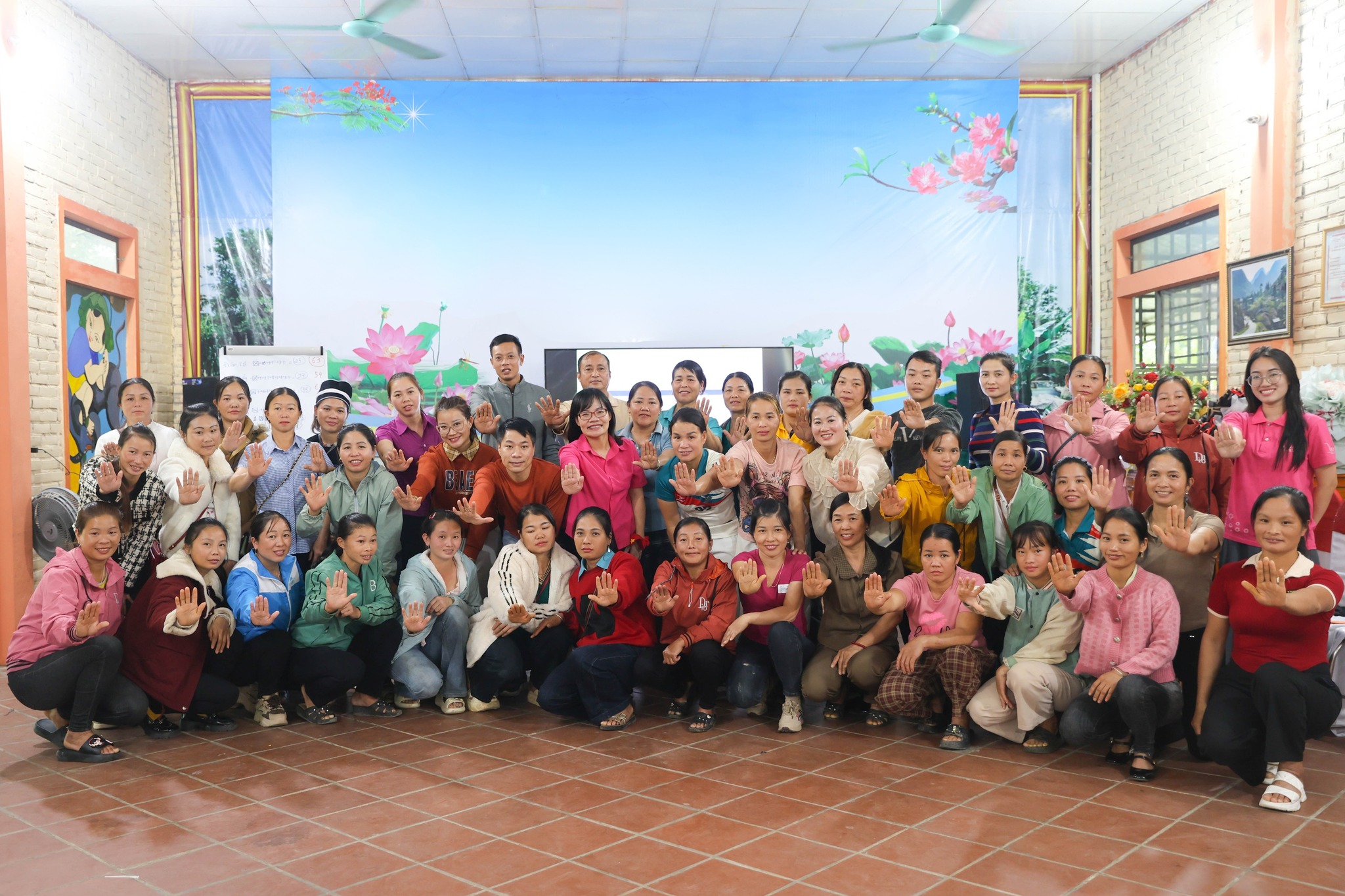 Tập huấn “Bình đẳng giới trong mối liên hệ với phát triển kinh tế gia đình” tại Tuyên Quang.